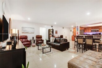 11930 NE 19th Dr in North Miami, FL - Building Photo - Building Photo