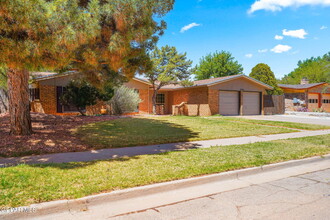 4264 La Adelita Dr in El Paso, TX - Building Photo - Building Photo