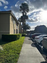 450 S Park Rd in Hollywood, FL - Building Photo - Building Photo