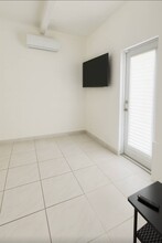 8540 SW 16th St in Miami, FL - Building Photo - Building Photo