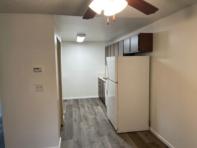 6111 Glen Mary Ln SE, Unit D in Lacey, WA - Building Photo - Building Photo