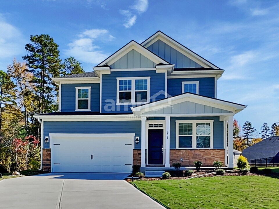 7424 Garrett Ct in Charlotte, NC - Building Photo