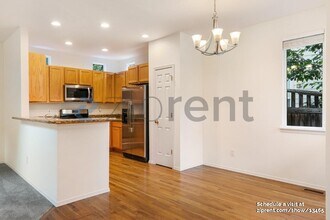 15150 NE 8th Pl in Bellevue, WA - Building Photo - Building Photo