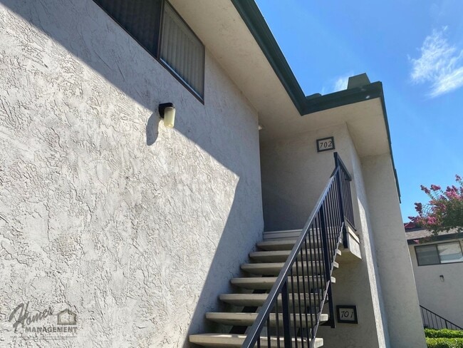 property at 450 W Vermont Ave