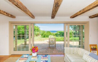 17 Island Rd in East Hampton, NY - Building Photo - Building Photo