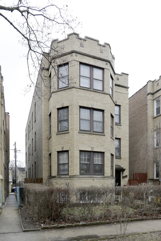 6230 N Washtenaw Ave in Chicago, IL - Building Photo - Building Photo