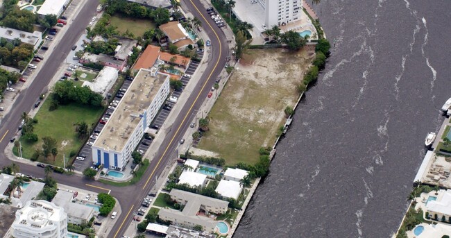 Ritz Carlton Residences in Fort Lauderdale, FL - Building Photo - Primary Photo