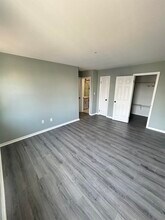 9 E 50th St in Bayonne, NJ - Building Photo - Building Photo