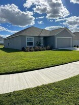 2203 Carson Lp in Lake Wales, FL - Building Photo