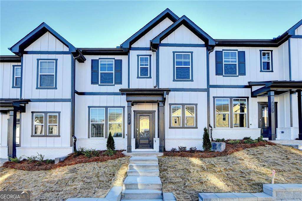 127 Star Ct in Pendergrass, GA - Building Photo