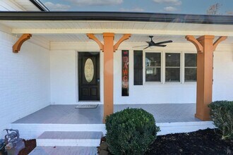 6157 Orville Dr in Flowery Branch, GA - Building Photo - Building Photo