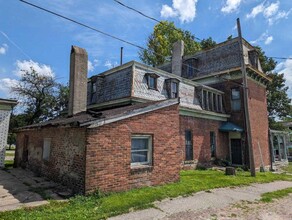 411 S Limestone St in Springfield, OH - Building Photo - Building Photo