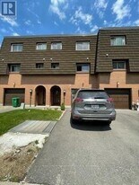 160 Darras Ct in Brampton, ON - Building Photo