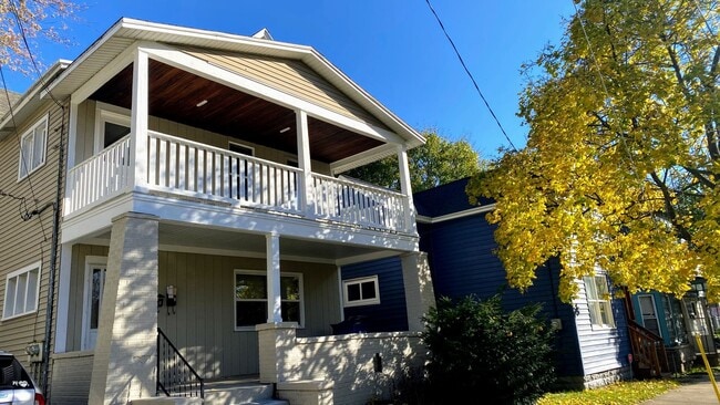 property at 818 Alpine Ave NW