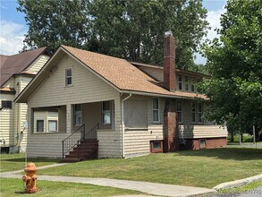 400 Pawling St in Watertown, NY - Building Photo - Building Photo