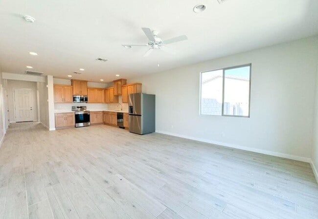 13185 S Altura Ln in Arizona City, AZ - Building Photo - Building Photo