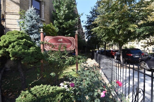 83-52 Talbot St in Queens, NY - Building Photo - Building Photo