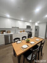 14 Mt Hood Rd, Unit 1 in Boston, MA - Building Photo