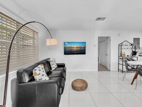 1201 NW 5th Ave, Unit 2 in Fort Lauderdale, FL - Foto de edificio - Building Photo