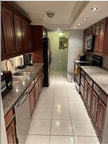 8408 NW 8th St in Miami, FL - Building Photo