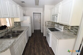 4306 Lori Dr in Killeen, TX - Foto de edificio - Building Photo