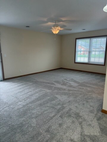 218 Dale Haven Dr in Vincennes, IN - Building Photo - Building Photo