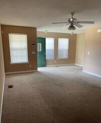 810 Park St photo'