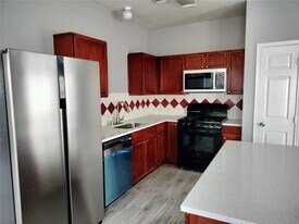 14930 Sugarhollow Dr in Sugar Land, TX - Building Photo