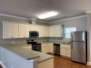 273 Vining Way in Richmond Hill, GA - Building Photo - Building Photo