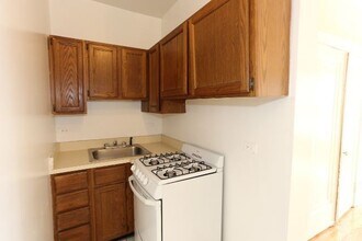 516 W Melrose in Chicago, IL - Building Photo - Building Photo