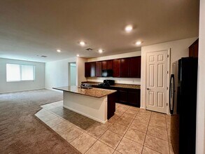 10865 W Keuka Dr in Marana, AZ - Building Photo - Building Photo