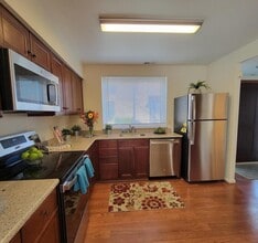 8417 Canning Terrace in Greenbelt, MD - Foto de edificio - Building Photo