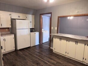 1025 17th St NE in Paris, TX - Building Photo - Building Photo