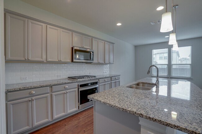 14005 Hedera Dr in Austin, TX - Building Photo - Building Photo