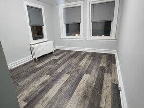 109 S Easton Rd, Unit Unit 4 in Glenside, PA - Foto de edificio - Building Photo