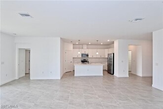 18311 Ridgeline Dr in Estero, FL - Building Photo - Building Photo