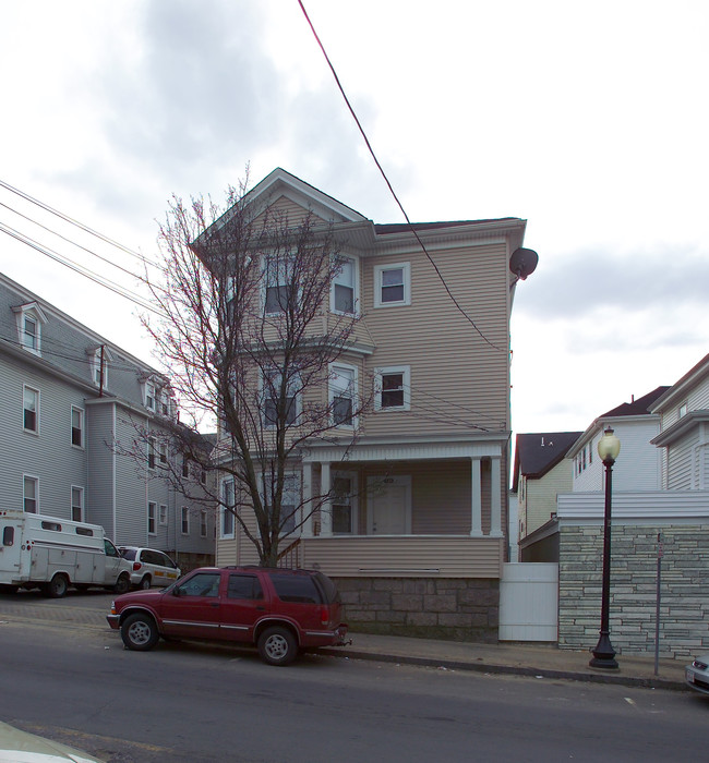 311-313 Columbia St in Fall River, MA - Building Photo - Building Photo