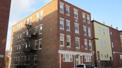 89 Orleans St, Unit #3 in Boston, MA - Foto de edificio - Building Photo