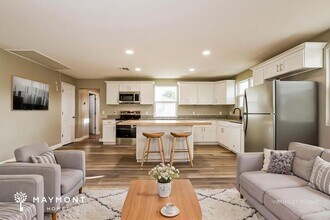 37420 New York Ave, Unit 103 in Umatilla, FL - Foto de edificio - Building Photo