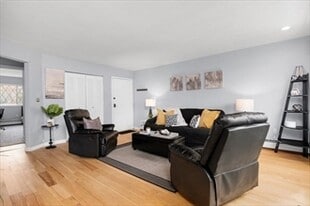 4 Fernview Ave in North Andover, MA - Building Photo