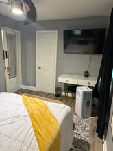 127 Wilmington Pl SE in Washington, DC - Building Photo - Building Photo