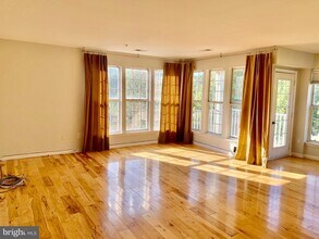 6149 Stonehenge Pl in North Bethesda, MD - Building Photo - Building Photo