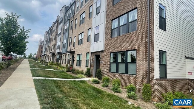 628 Noush Ct in Charlottesville, VA - Building Photo - Building Photo