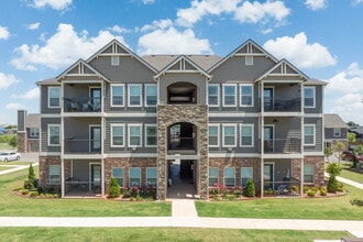 24Hundred Apartments in Oklahoma City, OK - Building Photo - Building Photo