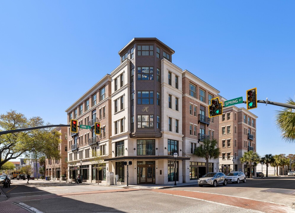 Hoffler Place in Charleston, SC - Foto de edificio