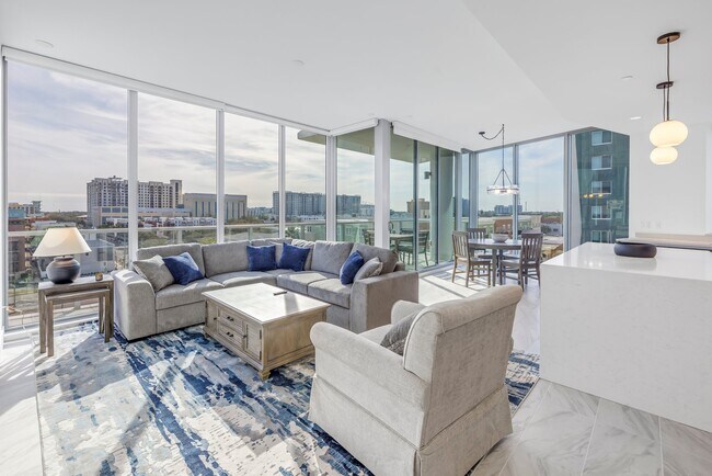 777 3rd Ave N in St. Petersburg, FL - Foto de edificio - Building Photo