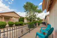 1692 E Palm Beach Dr in Chandler, AZ - Foto de edificio - Building Photo