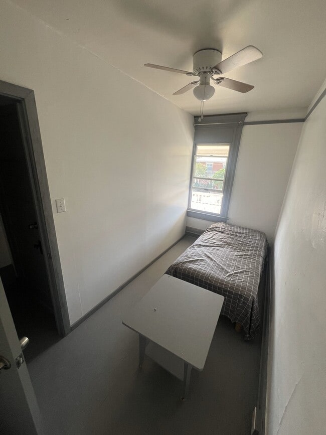 property at 1005 Arizona Ave