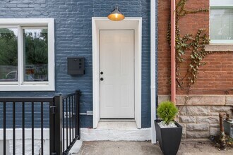 804 Cedar Ave in Pittsburgh, PA - Building Photo - Building Photo