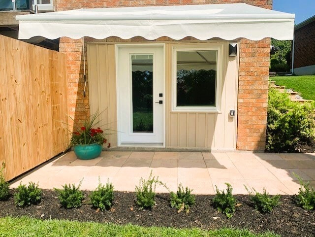 property at 277-277 Lakeview Ct